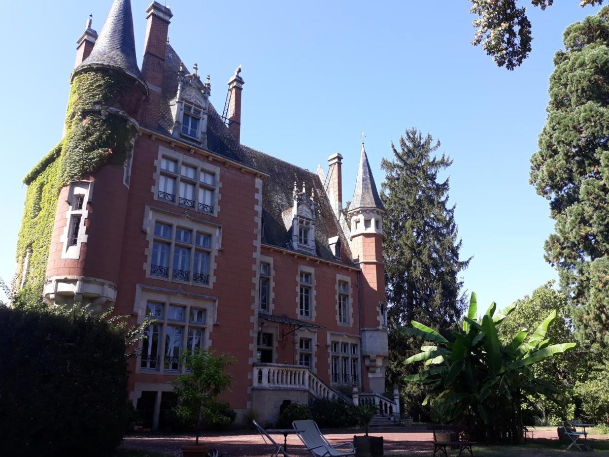 Chateau De La Vernede, La Grande Vernede Saint-Remy-de-Chargnat Екстер'єр фото